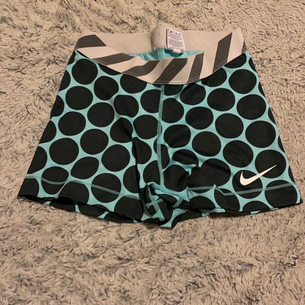 Nike pro fit